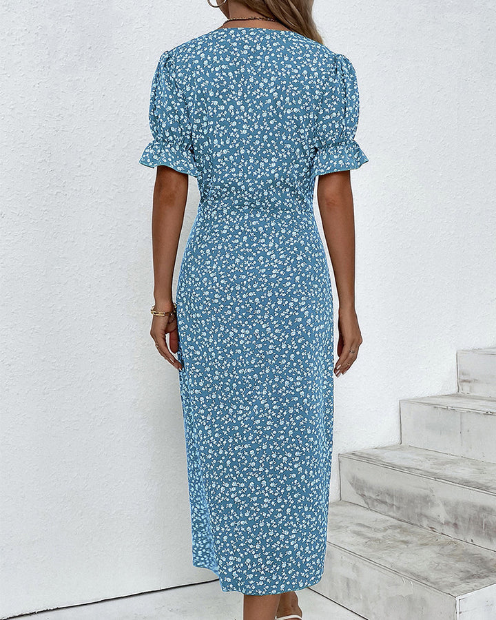 Lune London | Chic wrap midi dress with floral pattern and button detail Elegant dress with V-neck and floral print
