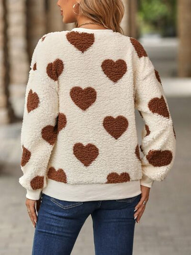 Amarae | Cozy knit sweater with heart pattern for winter elegance