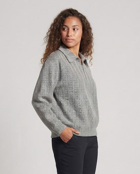 Women's Fashionable Oversized Blouse in Herringbone Pattern Amarae