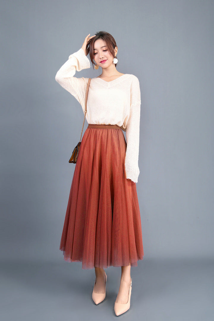Chic Und Stil | Long Soft Tulle Skirt with High Waist and Slim Fit