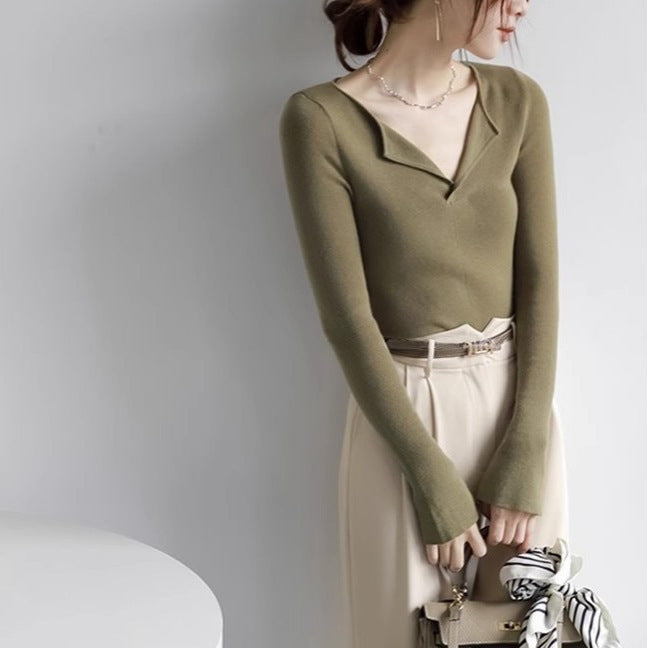 Women's sweater with V-neck