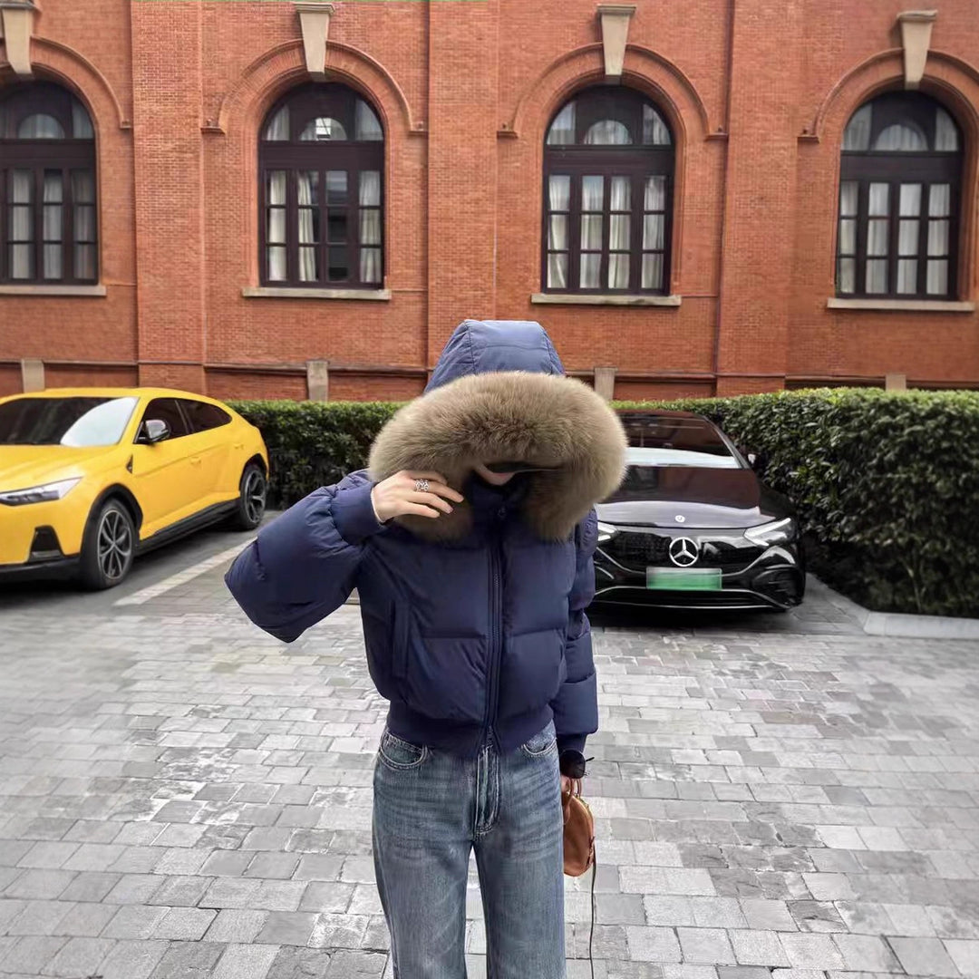 Short down jacket for women with faux fur collar