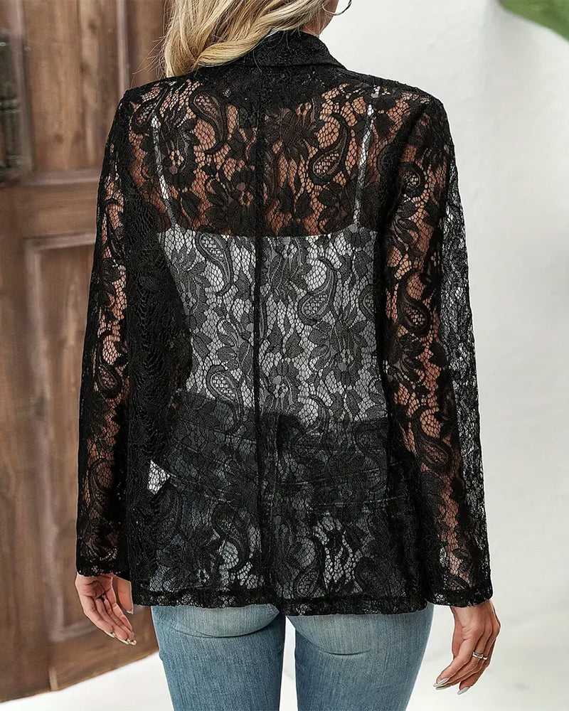 Lune London | Elegant, Solid Color Coat with Floral Lace Collar