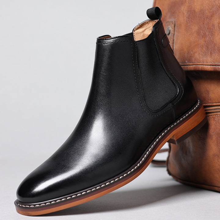 Men's Chelsea boots made of genuine leather