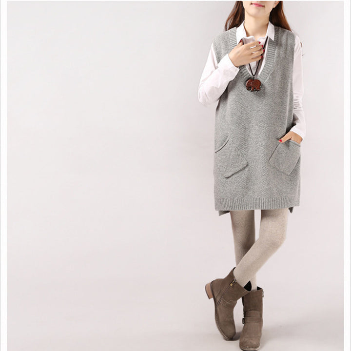 Knit vest for women with deep V-neck and practical pockets Lune London