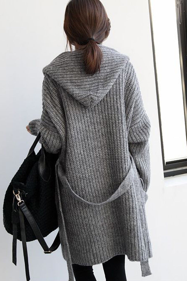 Ladies thick knit coat with hood and open cut Lune London