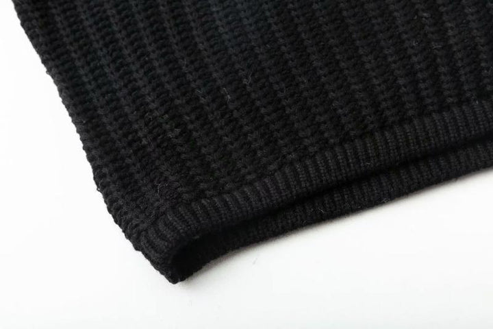 Trendy knitted sweater for women with original fringe sleeves Lune London