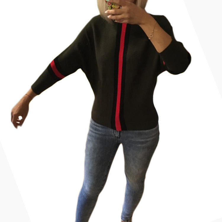 Casual knitted sweater for women with modern stripes and a loose fit Lune London
