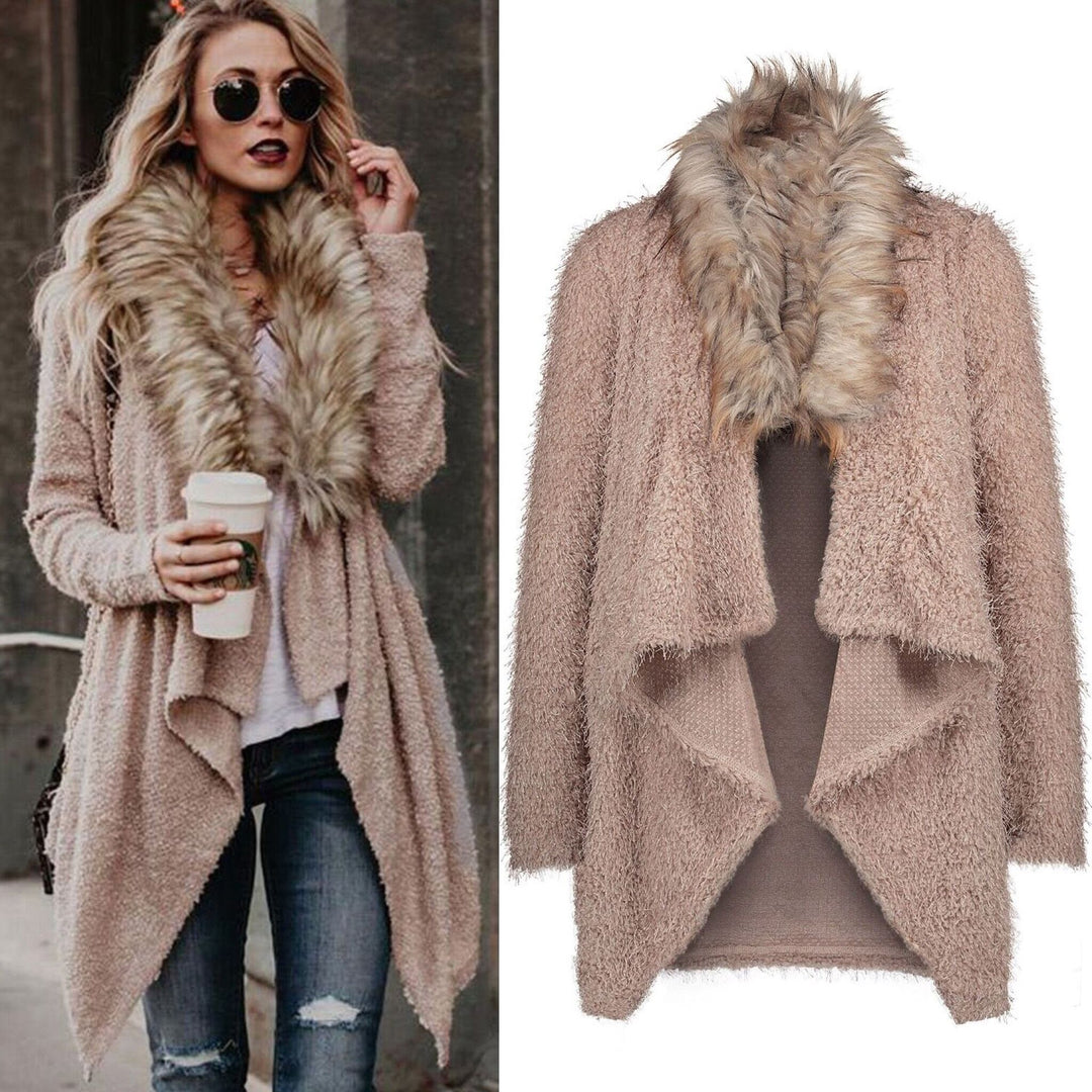 Women's knit coat with luxurious faux fur collar and relaxed fit Lune London