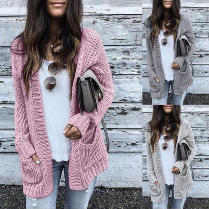 Women's cardigan with deep V-neck and practical pockets Lune London