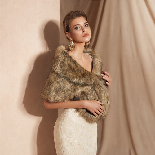 Women Elegant Faux Fur Scarf Amarae