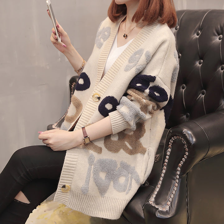 Women's cardigan with colorful graphic design and comfortable cut Lune London