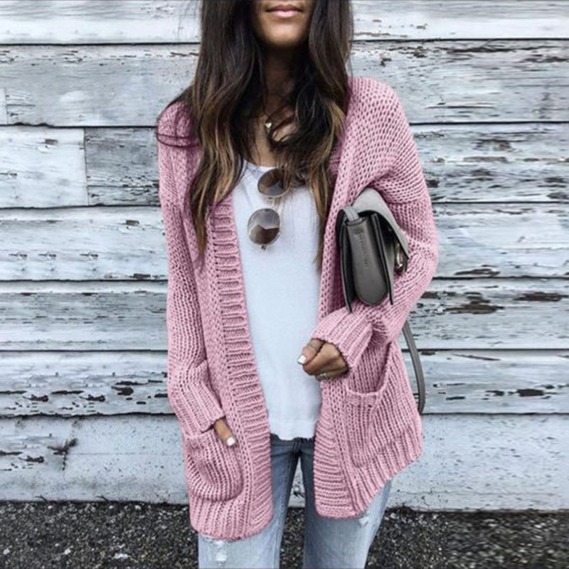 Chunky knit cardigan for women with practical pockets and relaxed fit Lune London