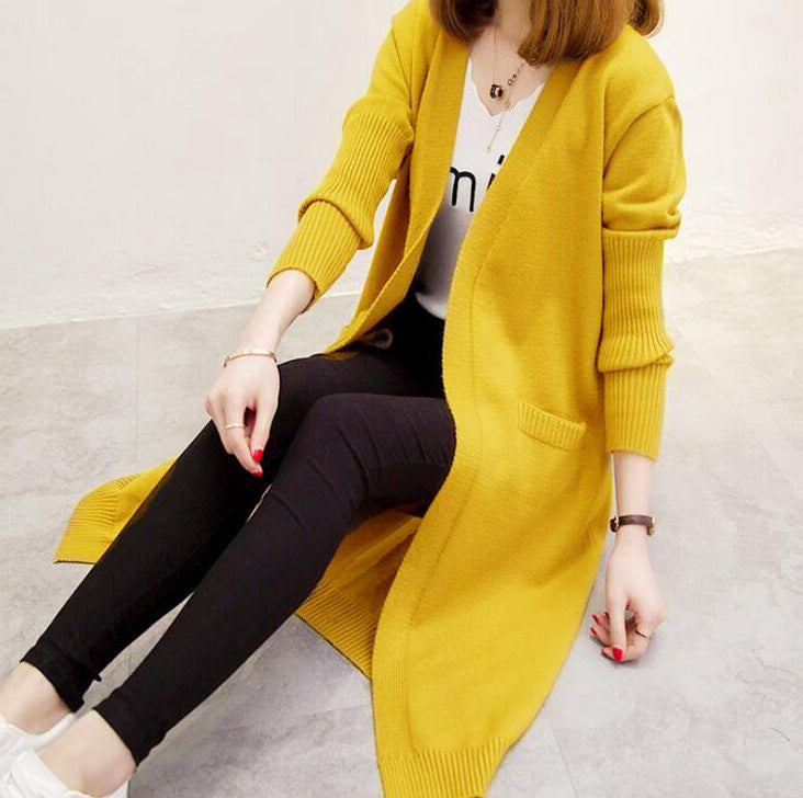 Long knitted cardigan for ladies with a relaxed fit and deep V-neck Lune London