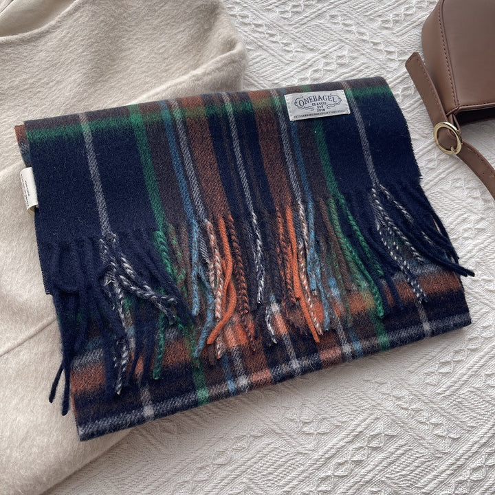 Checkered wool scarf with fringes, 180x30 cm