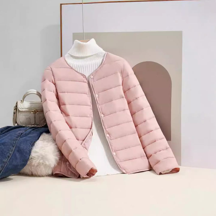 Lightweight, padded women's quilted jacket