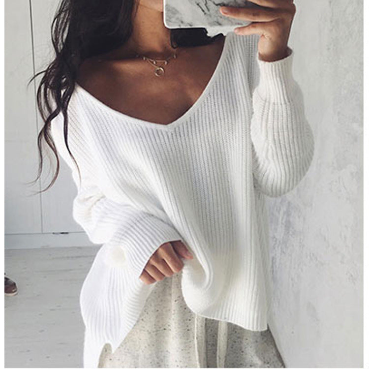 Casual knitted sweater for women with asymmetric cut Lune London