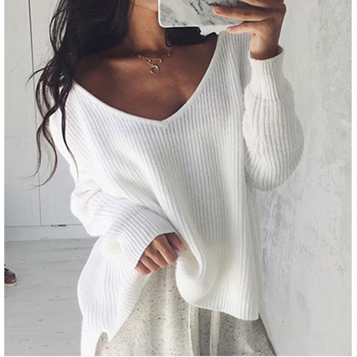 Casual knitted sweater for women with asymmetric cut Lune London