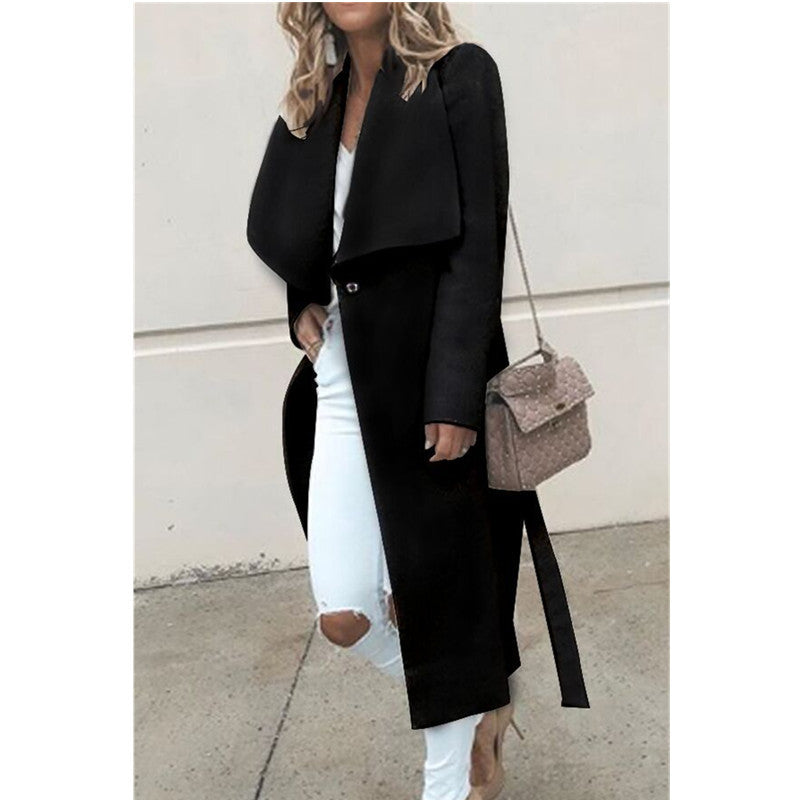 Ladies elegant trench coat with wide lapels and slim fit Lune London