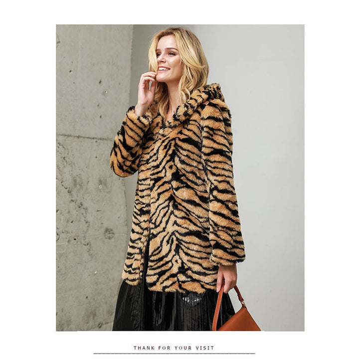 Women's faux fur jacket with tiger stripe pattern Lune London