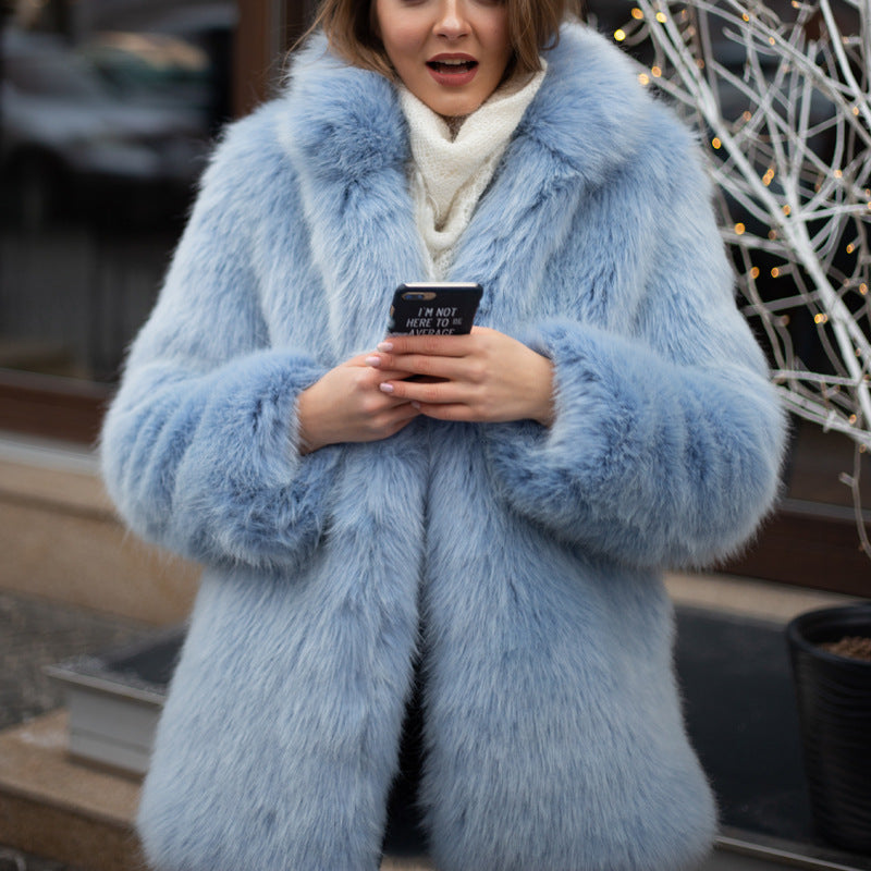 Ladies Luxurious Faux Fur Coat with Voluminous Sleeves Lune London