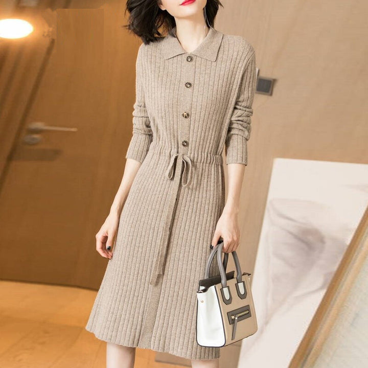 Robe en tricot femme avec col montant moderne et ceinture réglable Chic & Stil