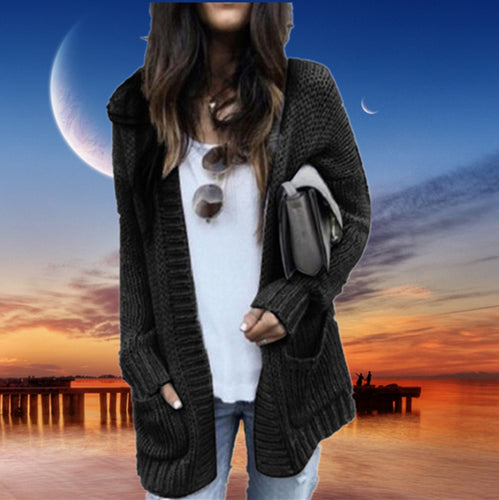 Women's cardigan with deep V-neck and practical pockets Amarae