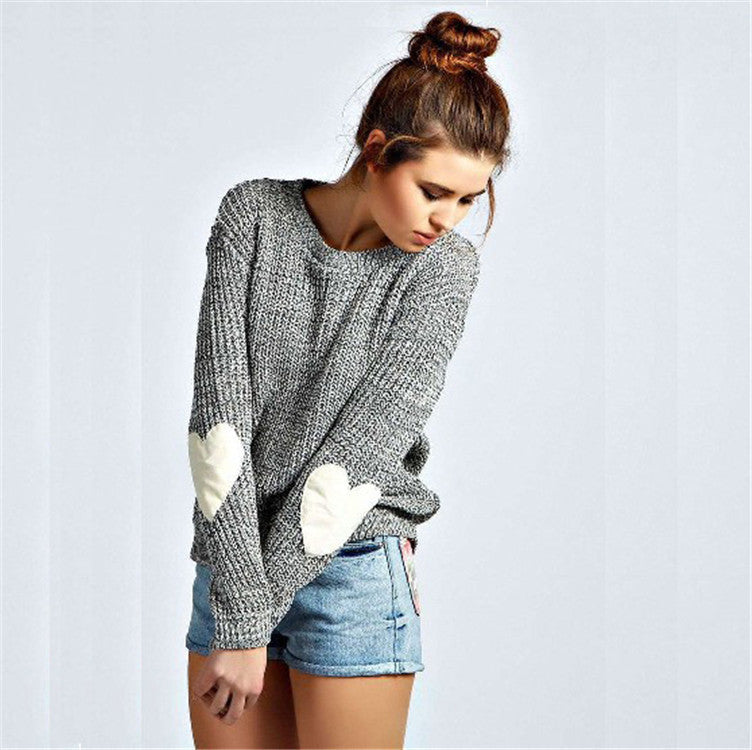 Ladies cozy sweater with heart-shaped details Lune London
