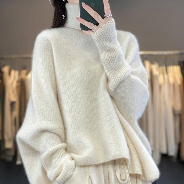 Women’s wool sweater, stand-up collar, loose fit
