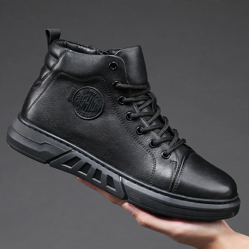 Padded men's ankle boots made of grain leather