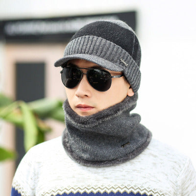 Men's knitted hat and scarf set, lined