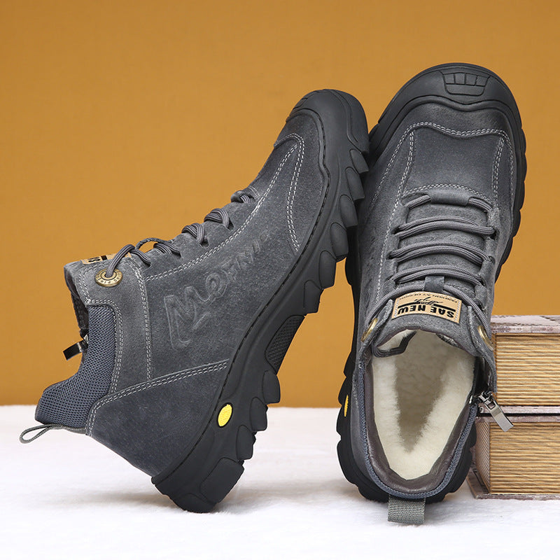 Men's winter boots made of leather, lambskin lining