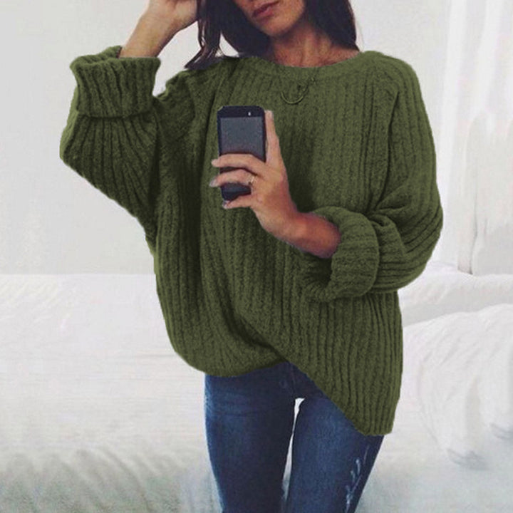 Thick knit sweater for women with a relaxed fit and a trendy ribbed pattern Lune London