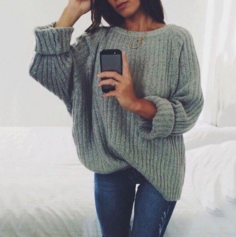 Thick knit sweater for women with drop shoulders and soft material Lune London