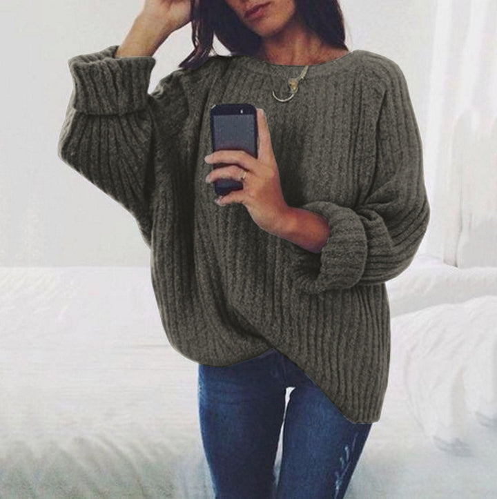 Thick knit sweater for women with drop shoulders and soft material Lune London