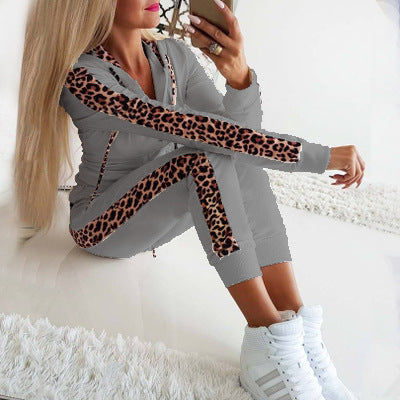 Women's Hooded Tracksuit in Slim Fit with Contrasting Leopard Stripes Amarae