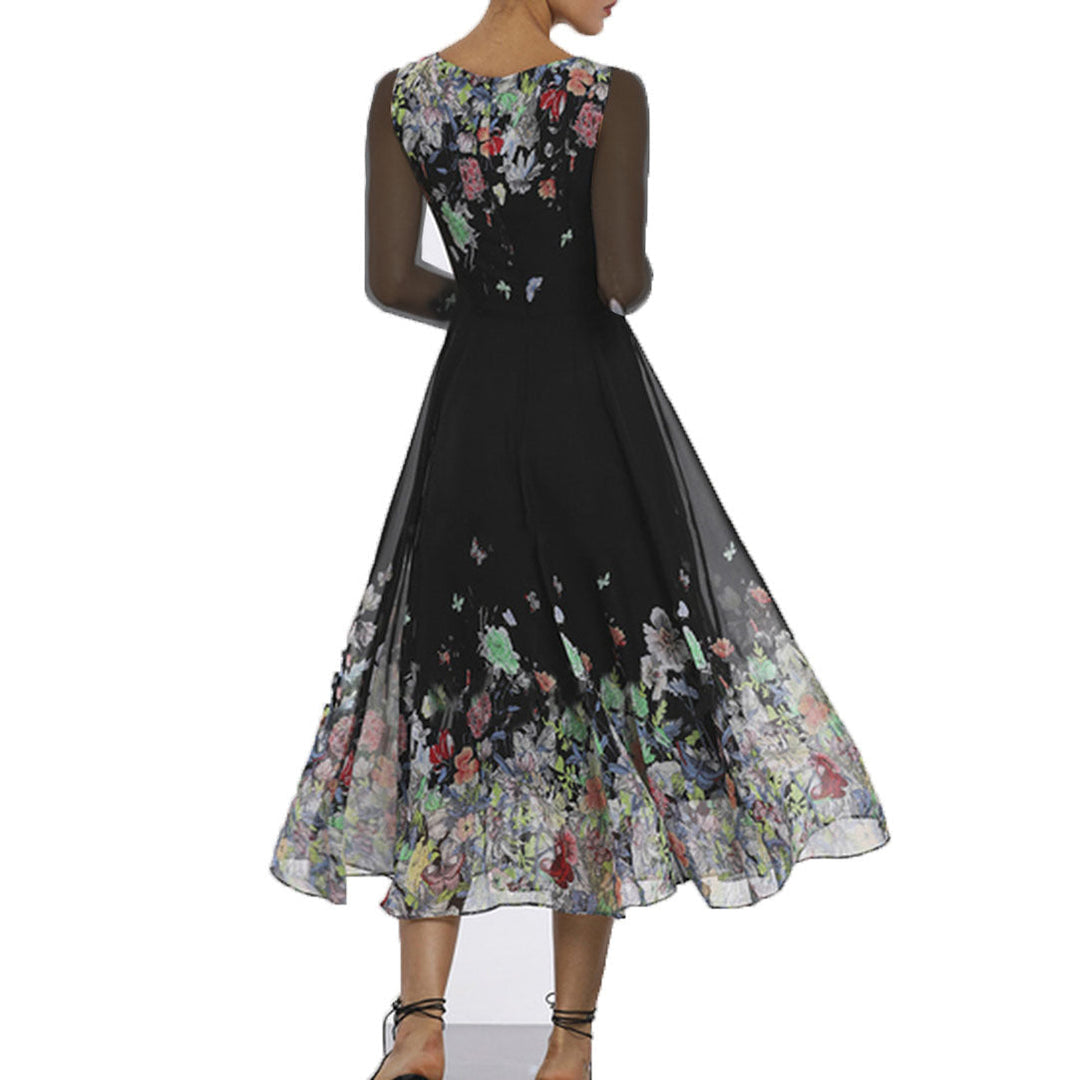 Women's Elegant Floral Maxi Dress with Sheer Sleeves and Flowing Cut Chic Und Stil