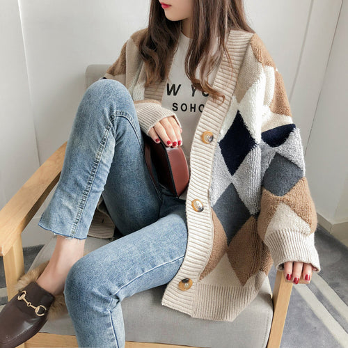 Knitted cardigan for women with modern diamond pattern Amarae