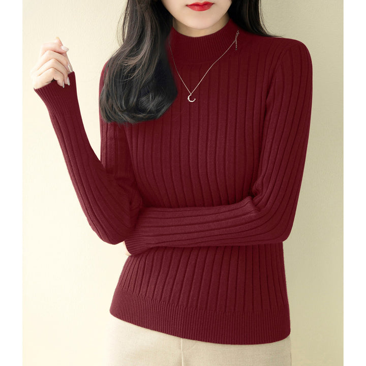 Women's knitted sweater with half standing collar, fitted