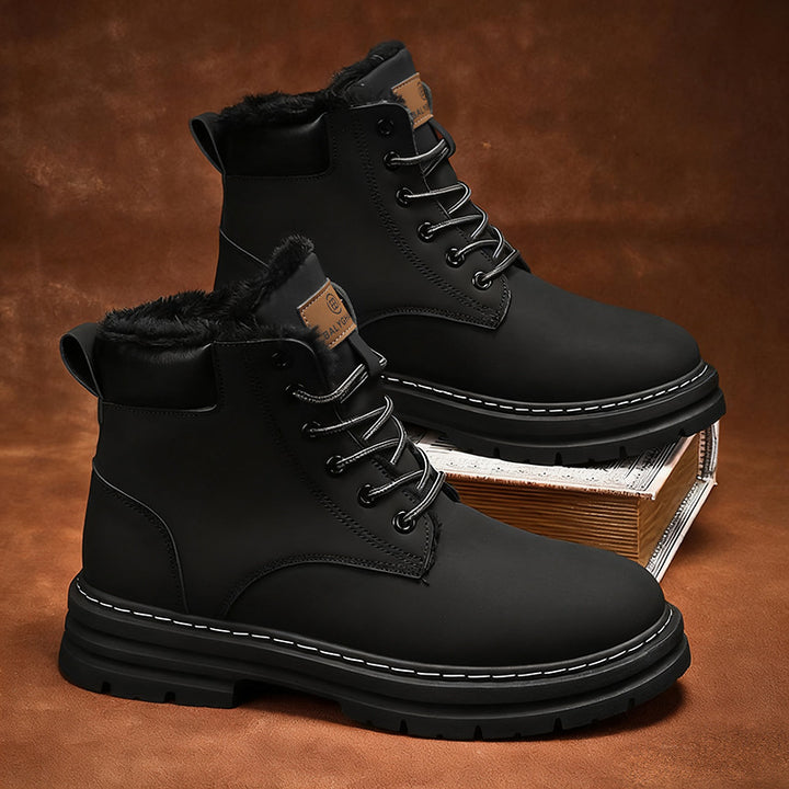 Padded men's winter boots, mid-high shaft, warm