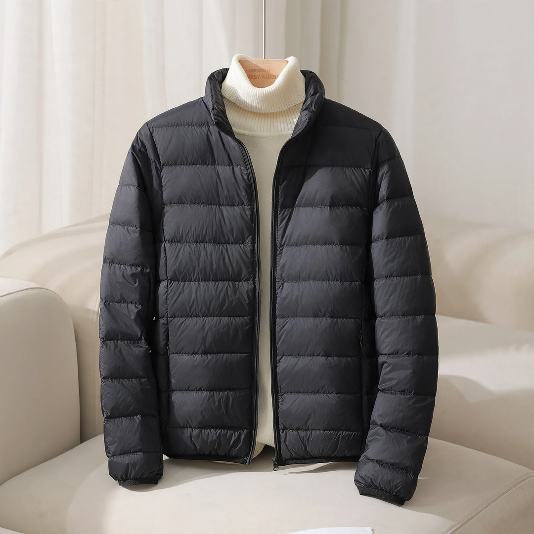 Short, lightweight women's down jacket, stand-up collar