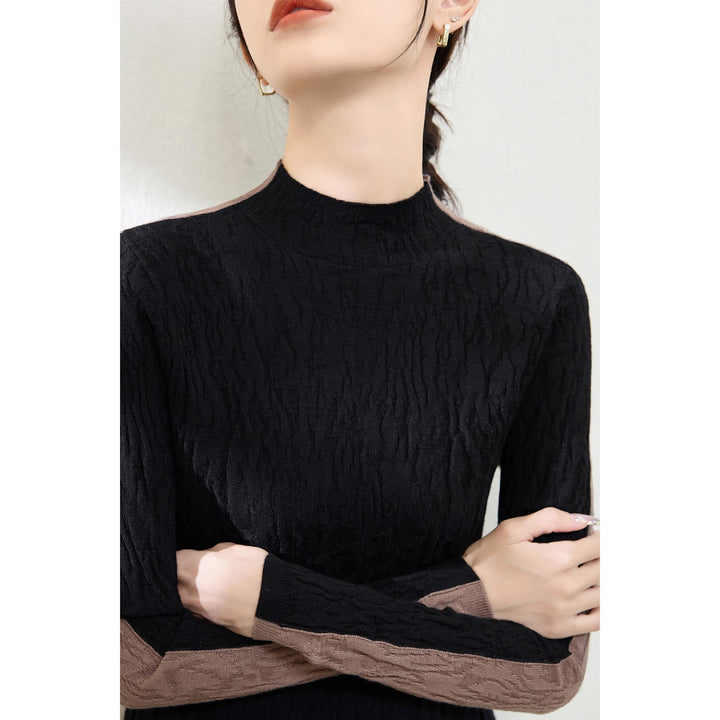 Women's knitted pullover with texture, standing collar, reversible