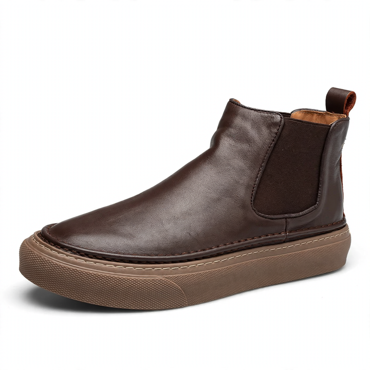 Men's boots made of full-grain leather, lined