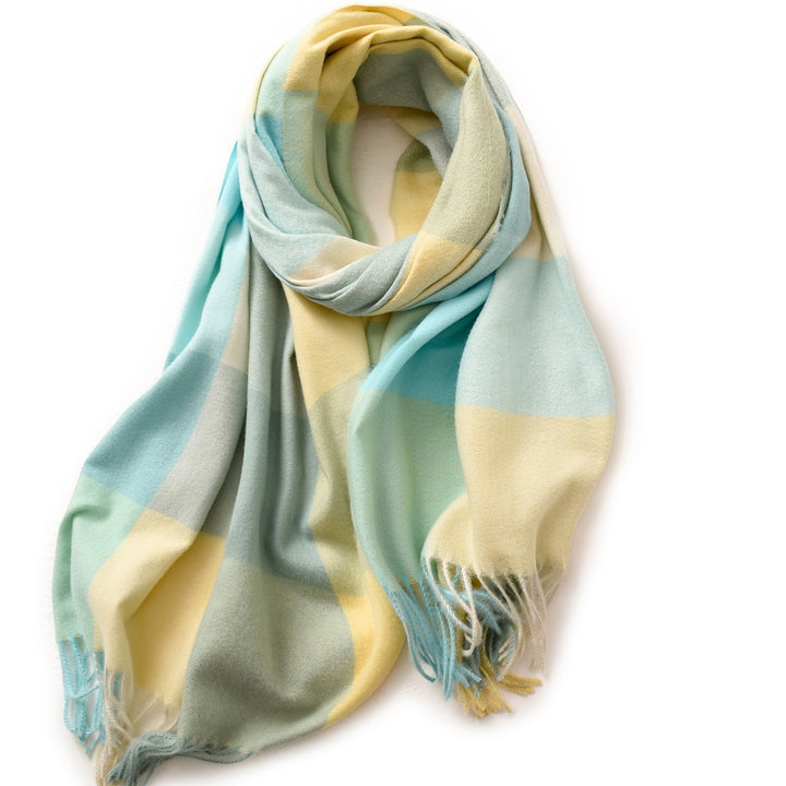 Large winter scarf with check pattern, 180 cm