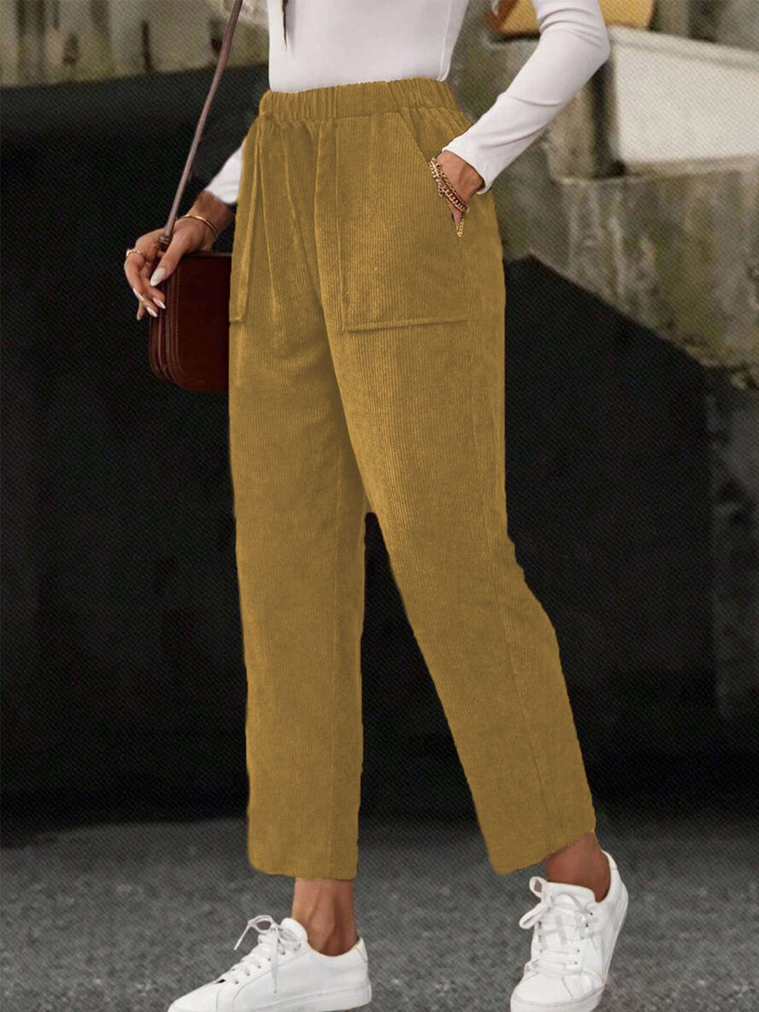 Women's corduroy trousers, straight cut, with pockets