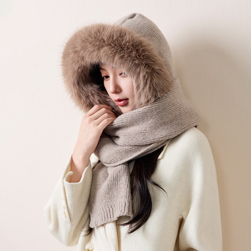 Women’s set of hat and scarf, lined
