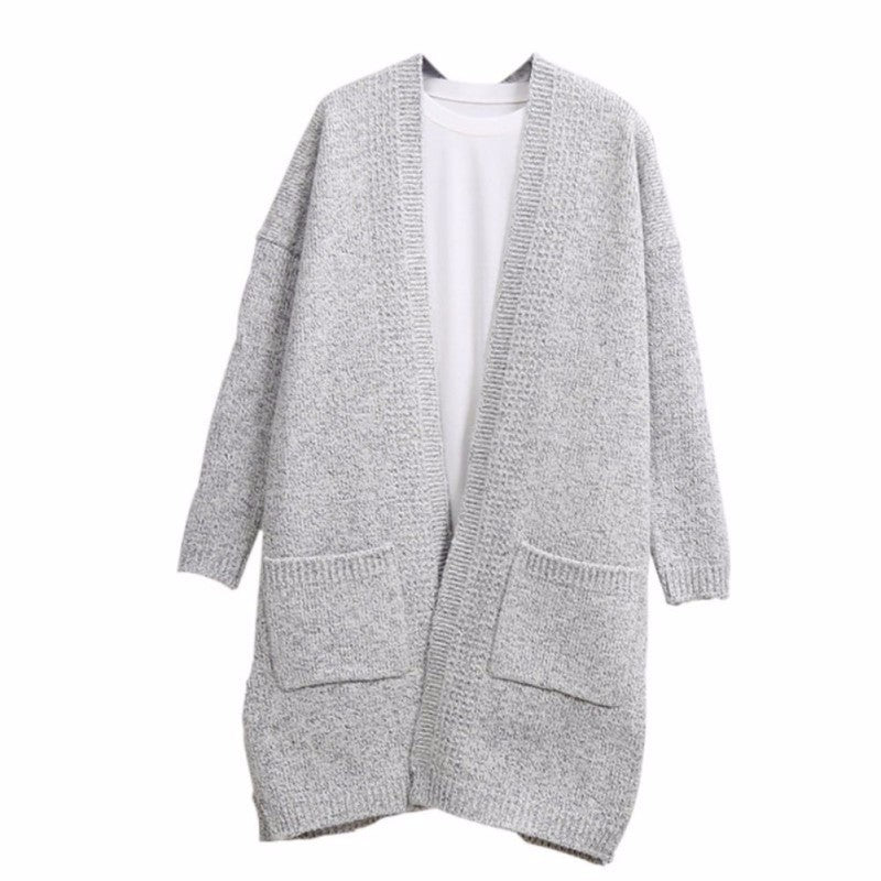 Casual knitted cardigan for women with open pockets and fine structure Lune London