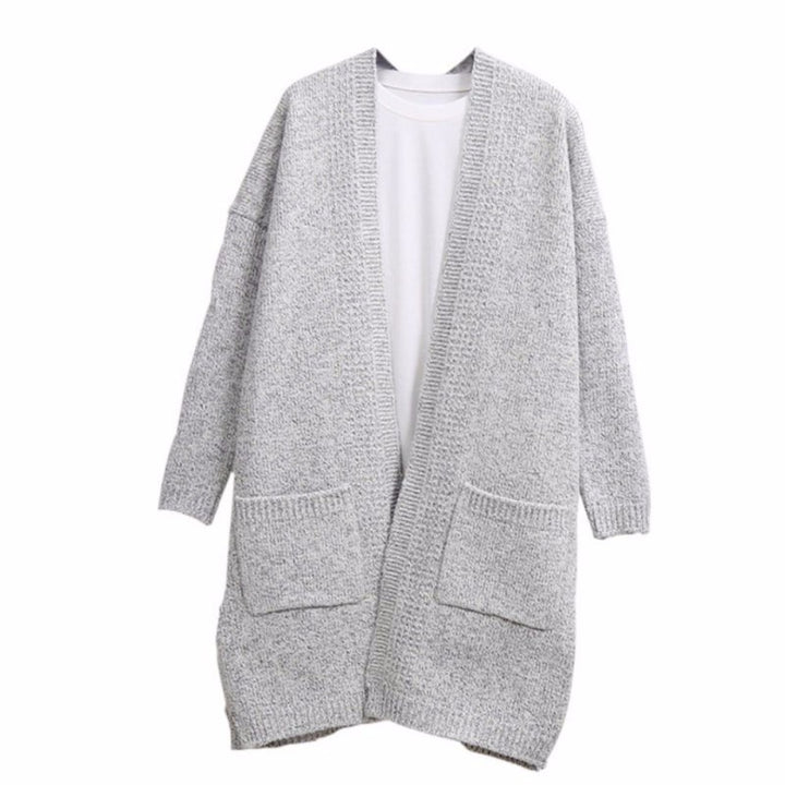 Casual knitted cardigan for women with open pockets and fine structure Lune London