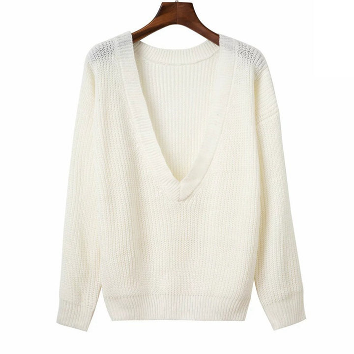 Chunky knit sweater for women with deep V-neck and relaxed fit Lune London