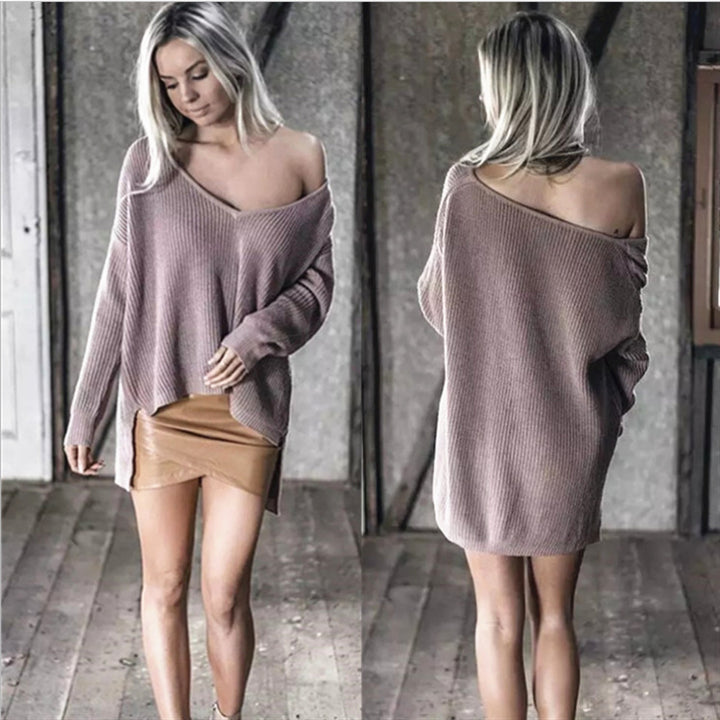Casual knit sweater for women with plunging V-neck and open back Lune London